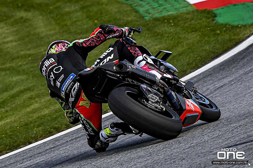 Aprilia Tuono V4 X