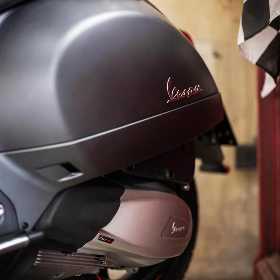 2020 Vespa Sei Giorni II