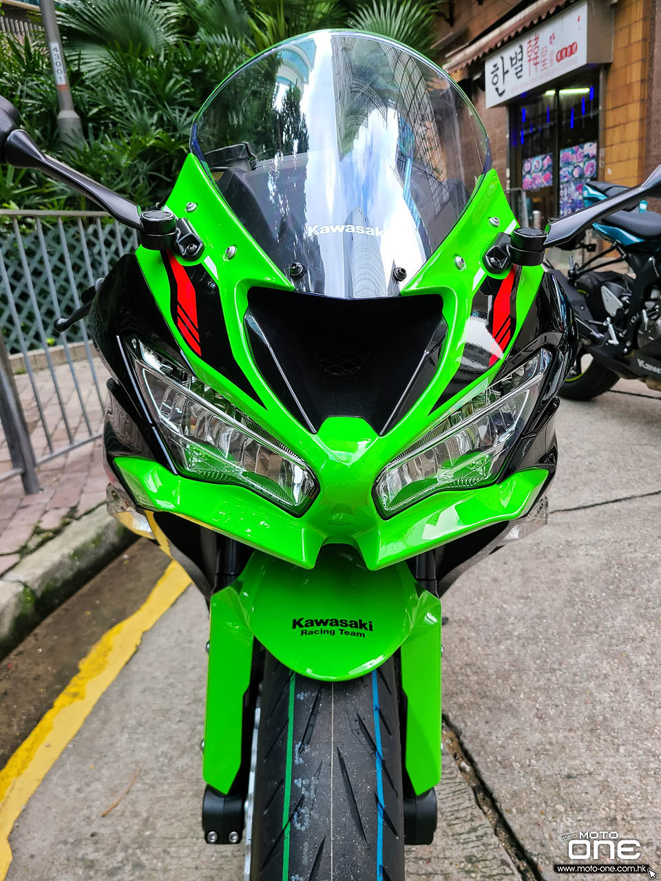 2021 KAWASAKI ZX-6R 636 KRT AND BLUE