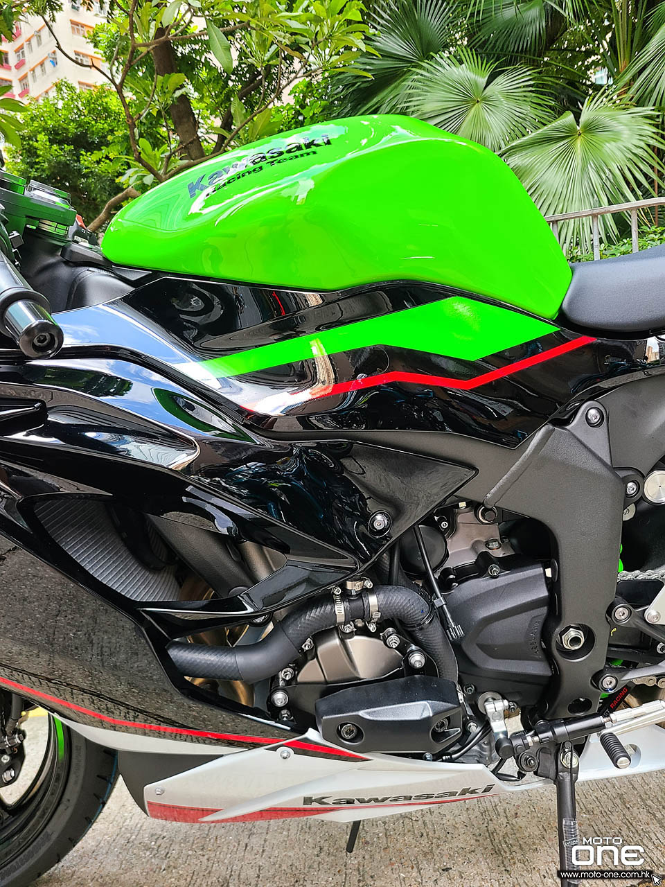 2021 KAWASAKI ZX-6R 636 KRT AND BLUE