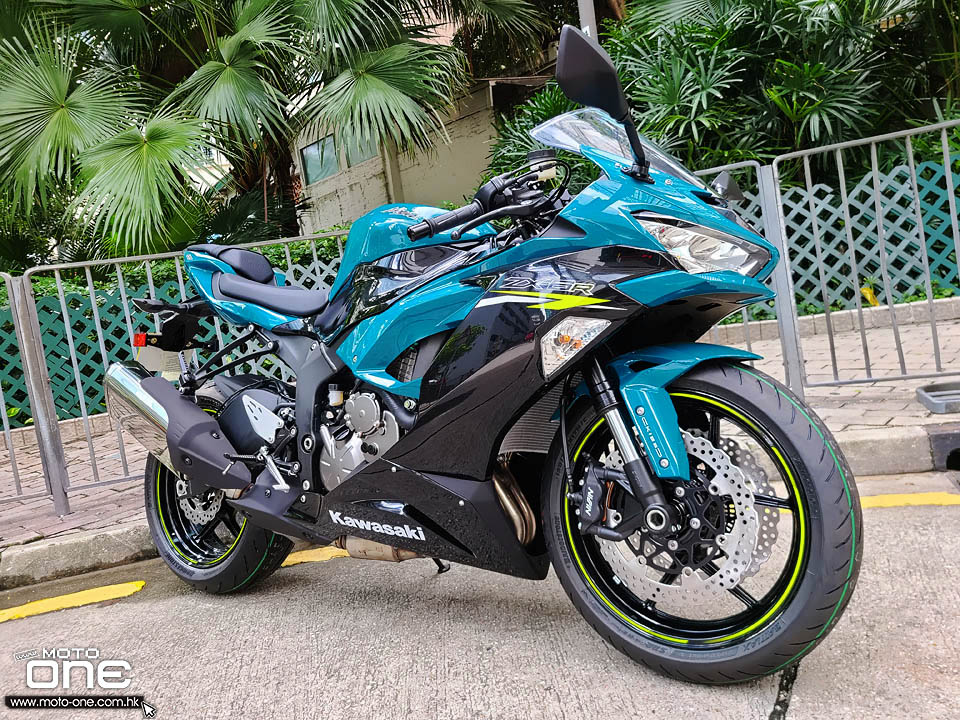 2021 KAWASAKI ZX-6R 636 KRT AND BLUE