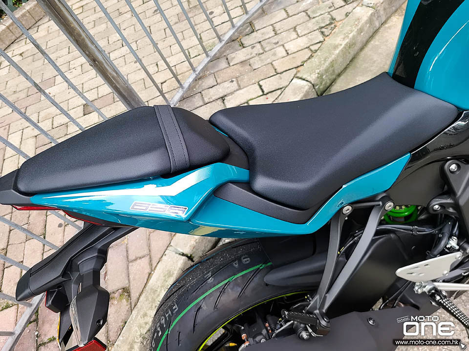 2021 KAWASAKI ZX-6R 636 KRT AND BLUE