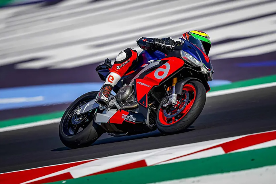 2021 aprilia rs660