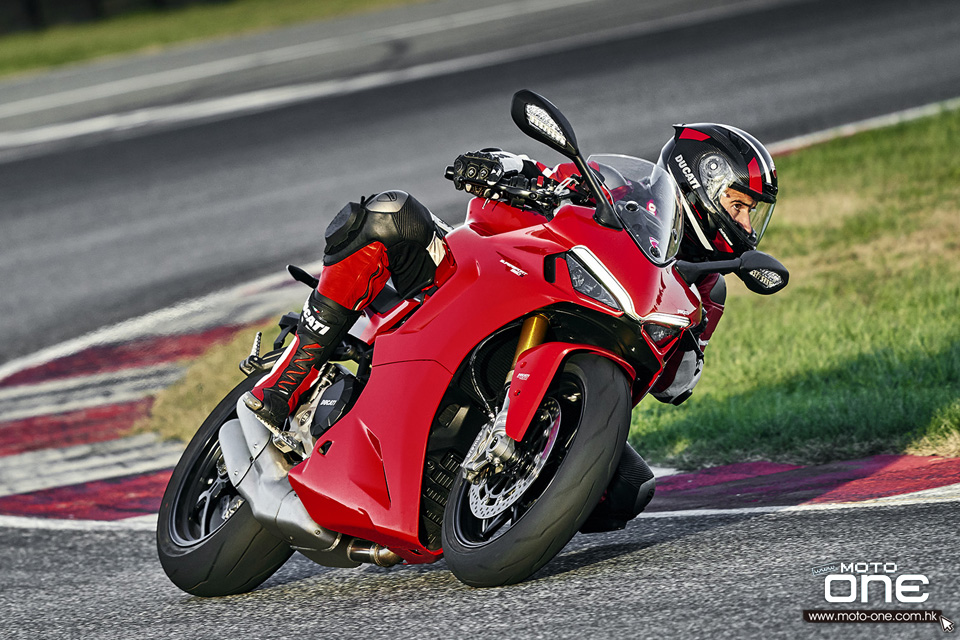 2021 DUCATI SUPERSPORT 950 S