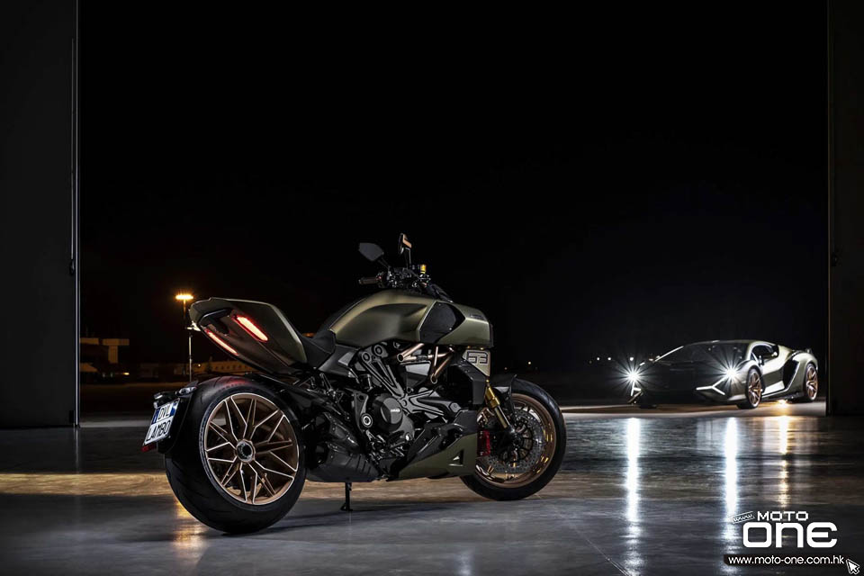 2021 Ducati Diavel 1260 Lamborghini