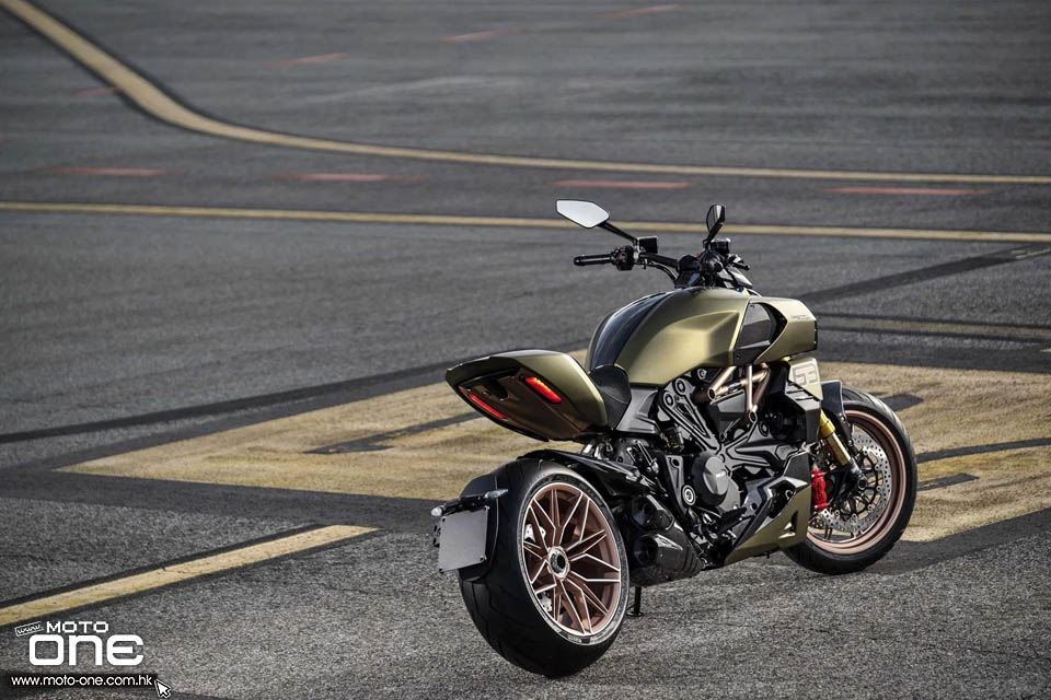 2021 Ducati Diavel 1260 Lamborghini