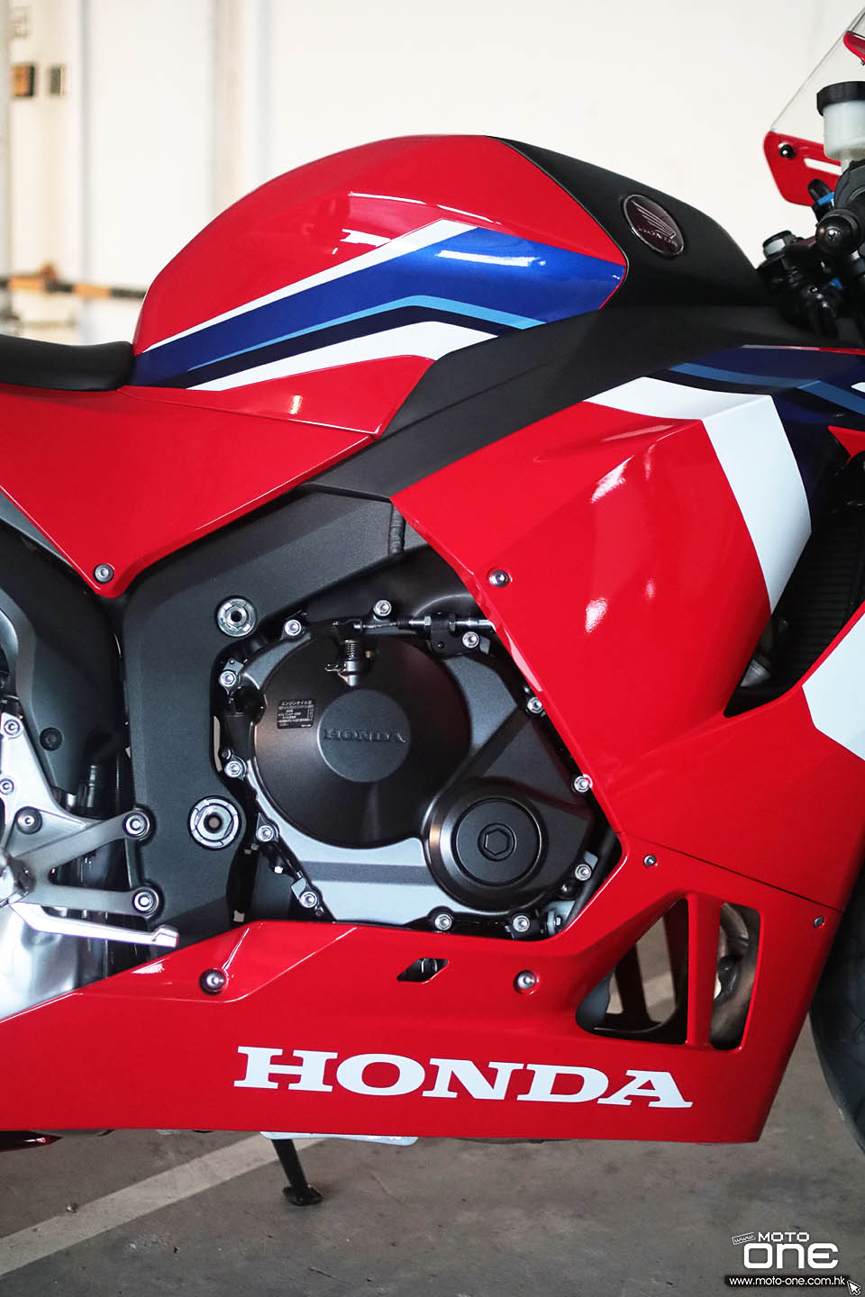 2021 HONDA CBR600RR TEST