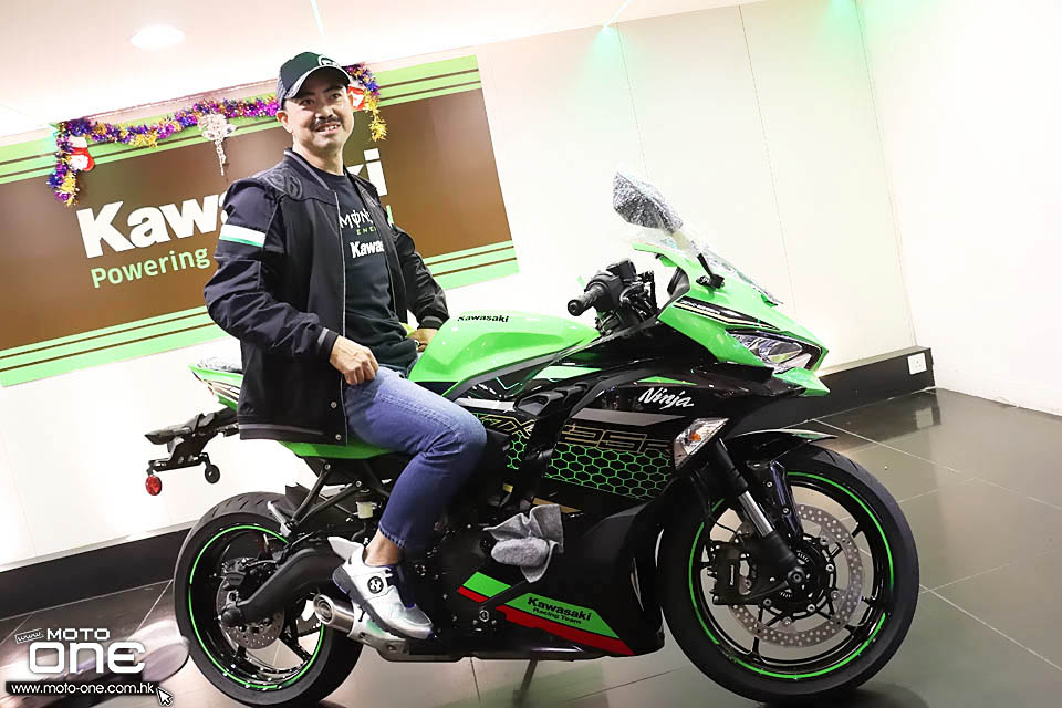 2021 KAWASAKI ZX-25R