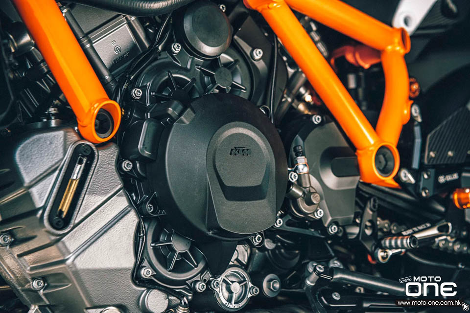 2021 KTM 1290 SUPER DUKE RR