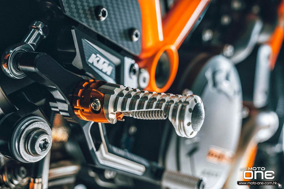 2021 KTM 1290 SUPER DUKE RR