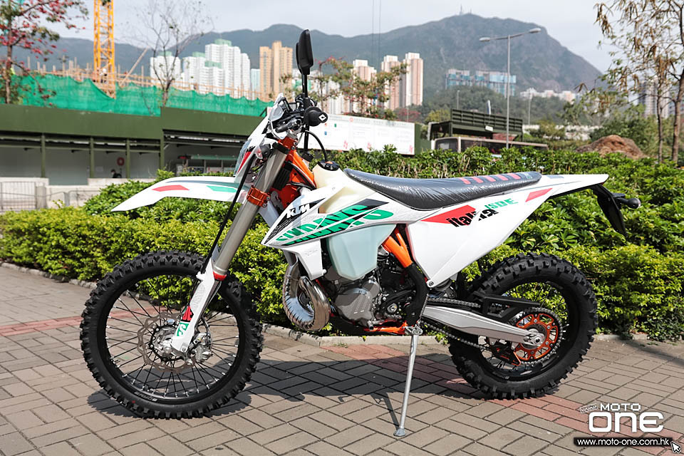 2021 KTM 300 EXC TPI SIX DAYS Edition