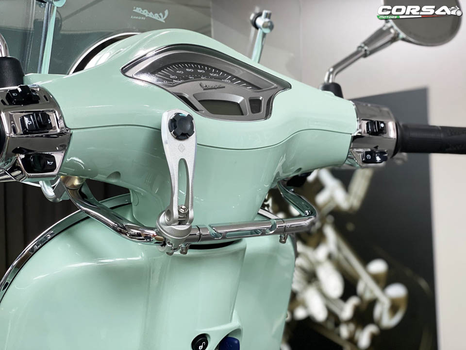 Vespa Primavera 150 Corsa Motors