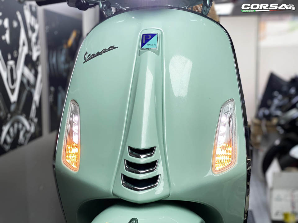 Vespa Primavera 150 Corsa Motors