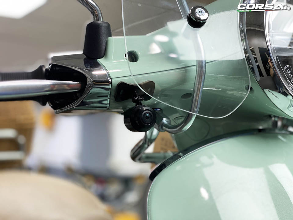 Vespa Primavera 150 Corsa Motors