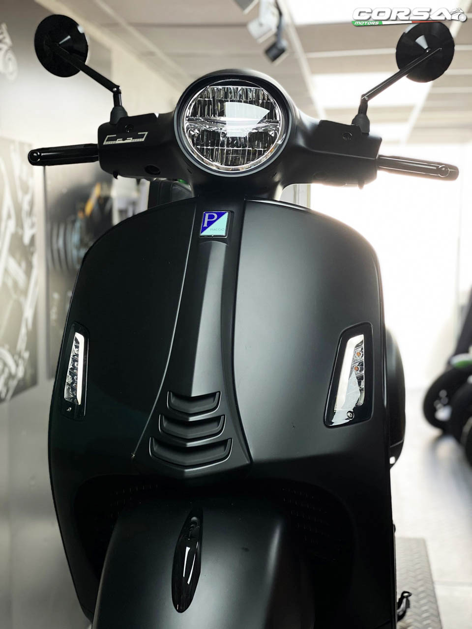 2021 CORSA MOTORS Vespa GTS300 HPE Dark
