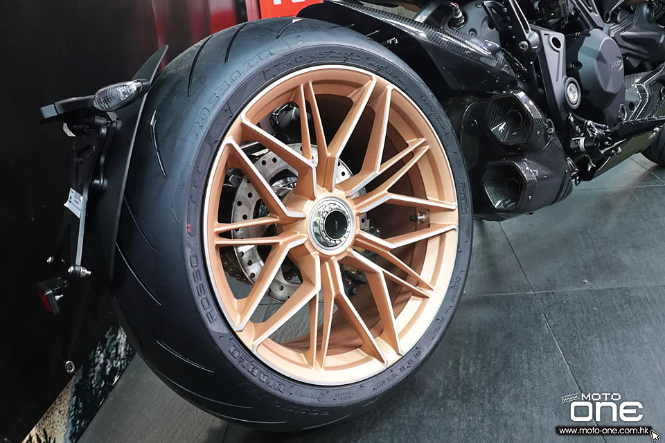 2021 Ducati Diavel 1260 Lamborghini