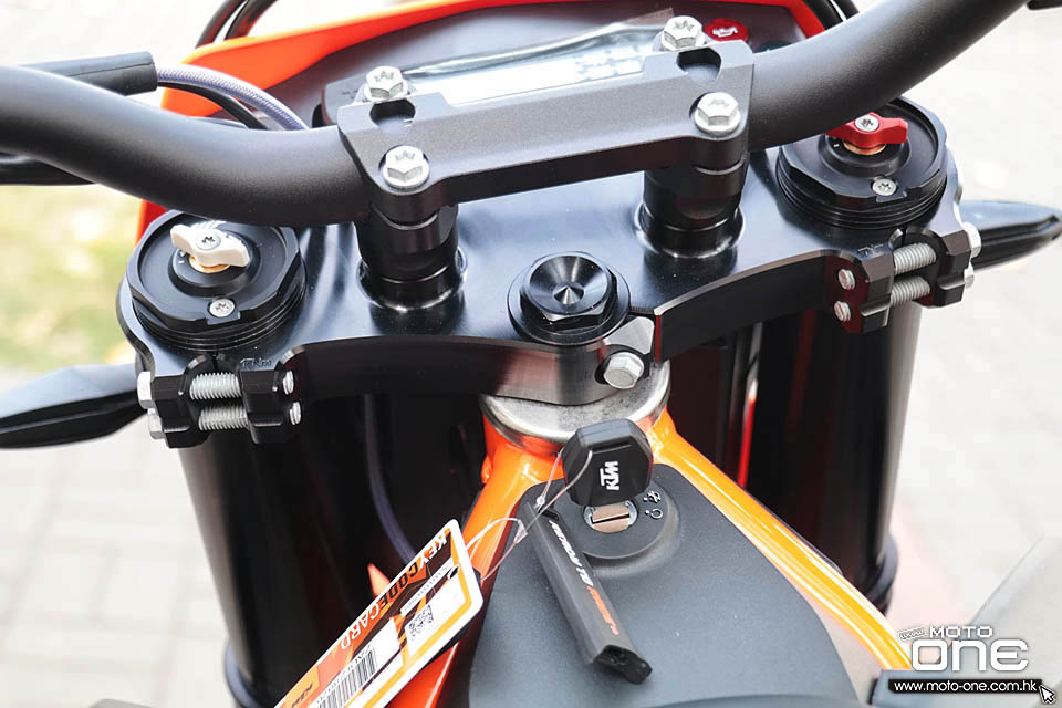 2021 KTM 690 SMC R