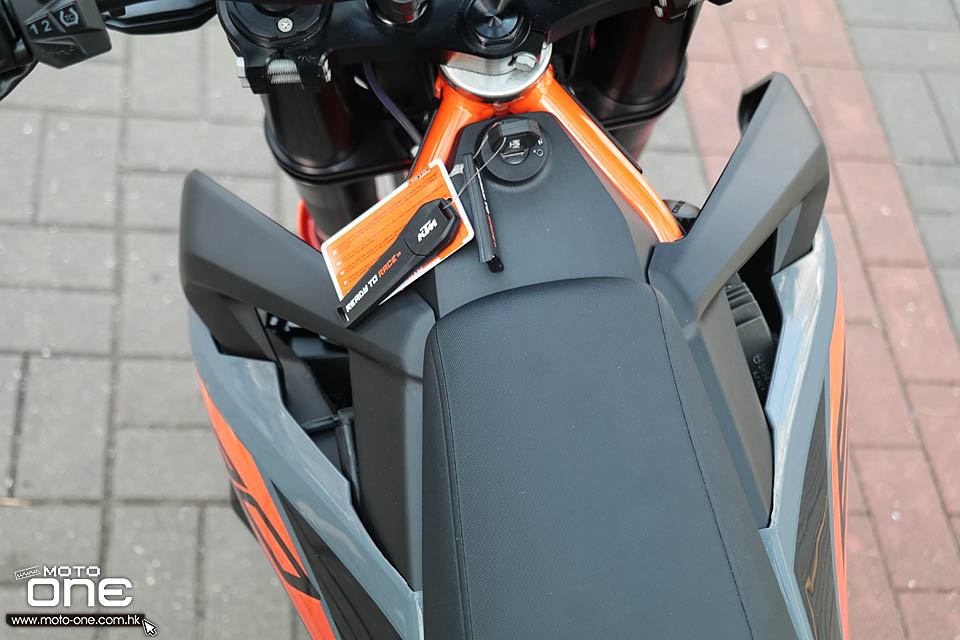 2021 KTM 690 SMC R