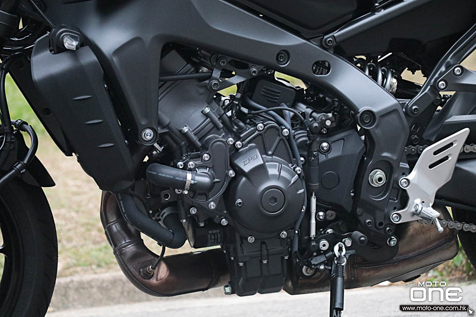 2021 YAMAHA MT-09 TEST