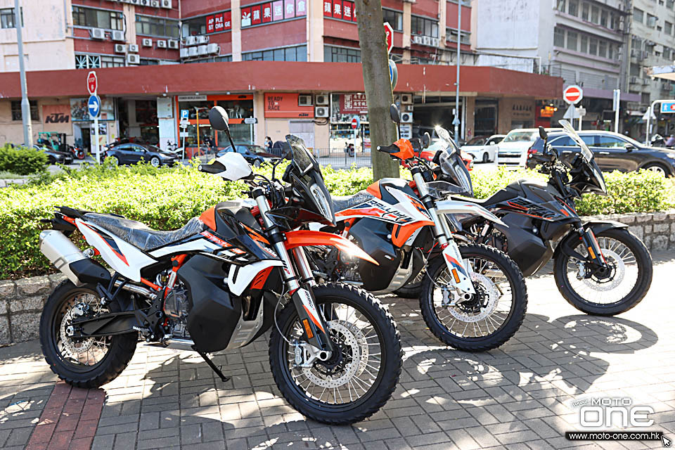 2021 KTM 890 ADVENTURE