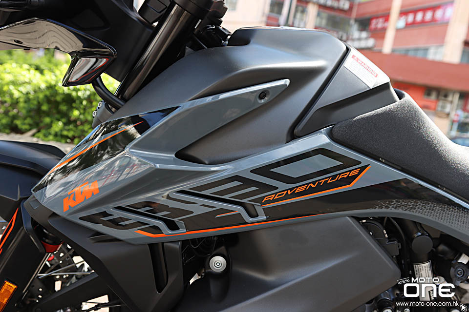 2021 KTM 890 ADVENTURE