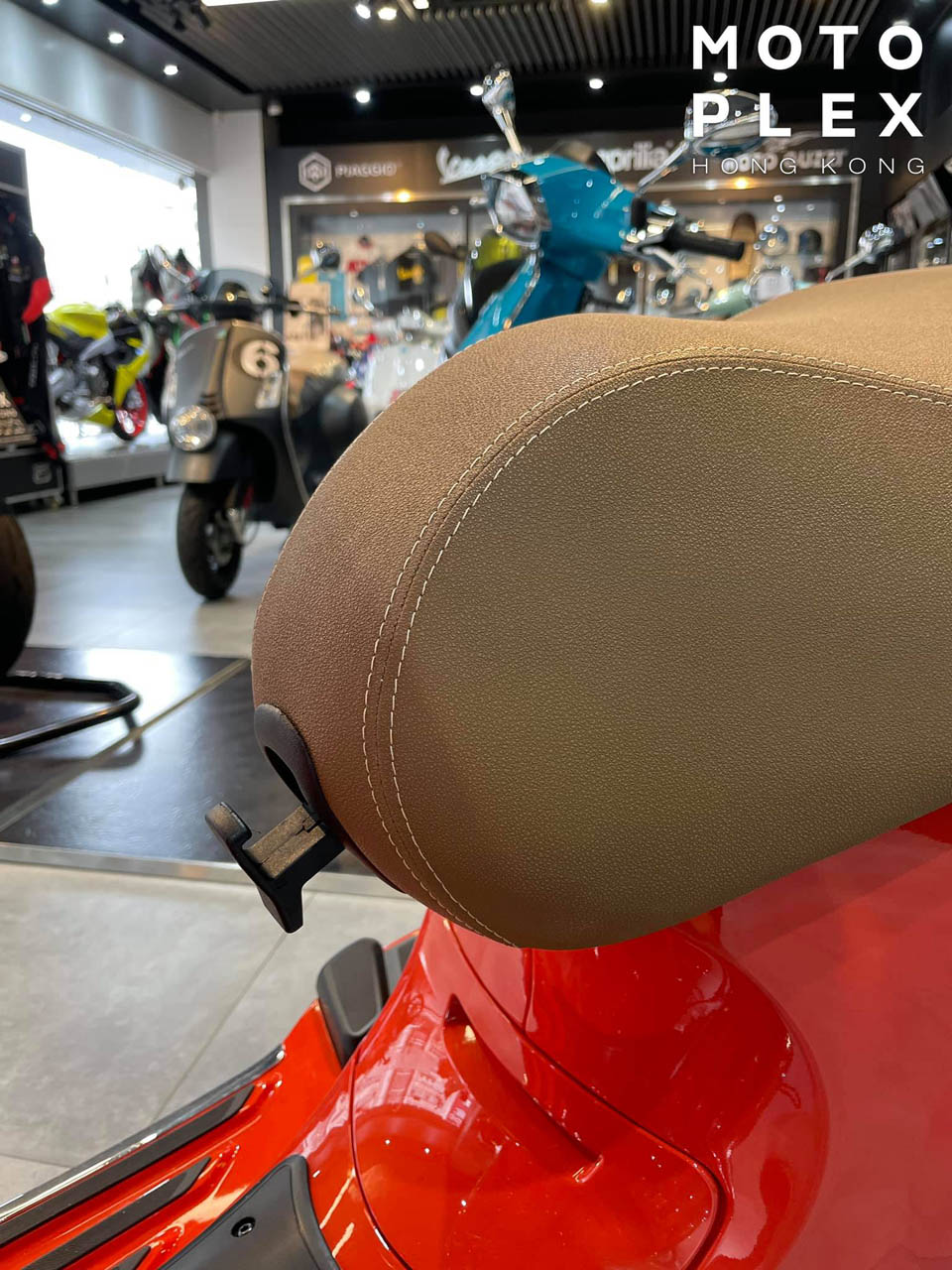 2021 VESPA Primavera AND Sprint S