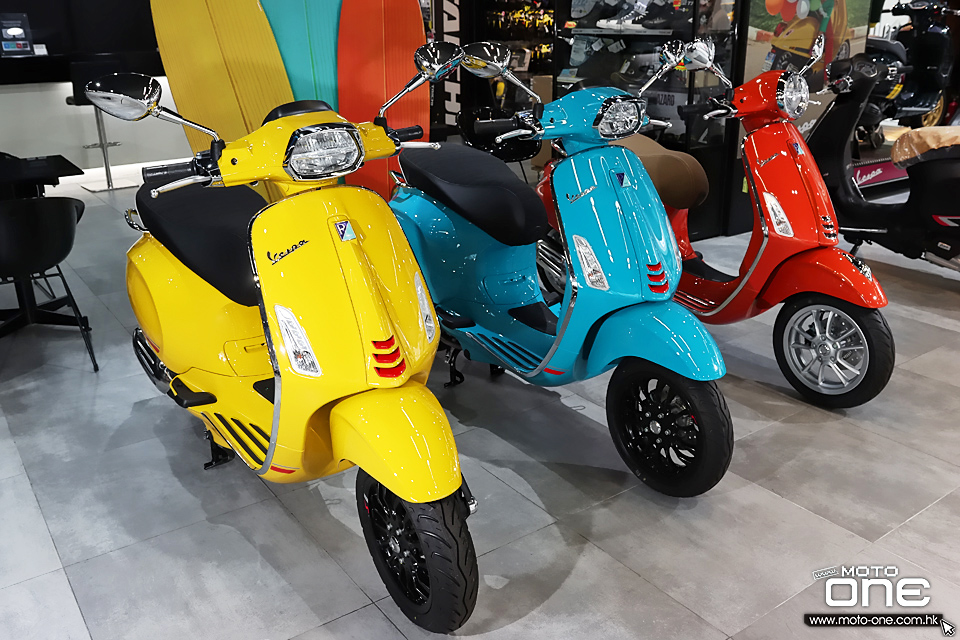 2021 Vespa Primavera AND Sprint S 150