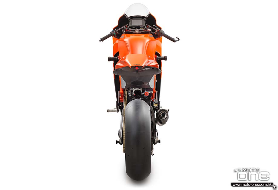 2022 KTM RC-8C track