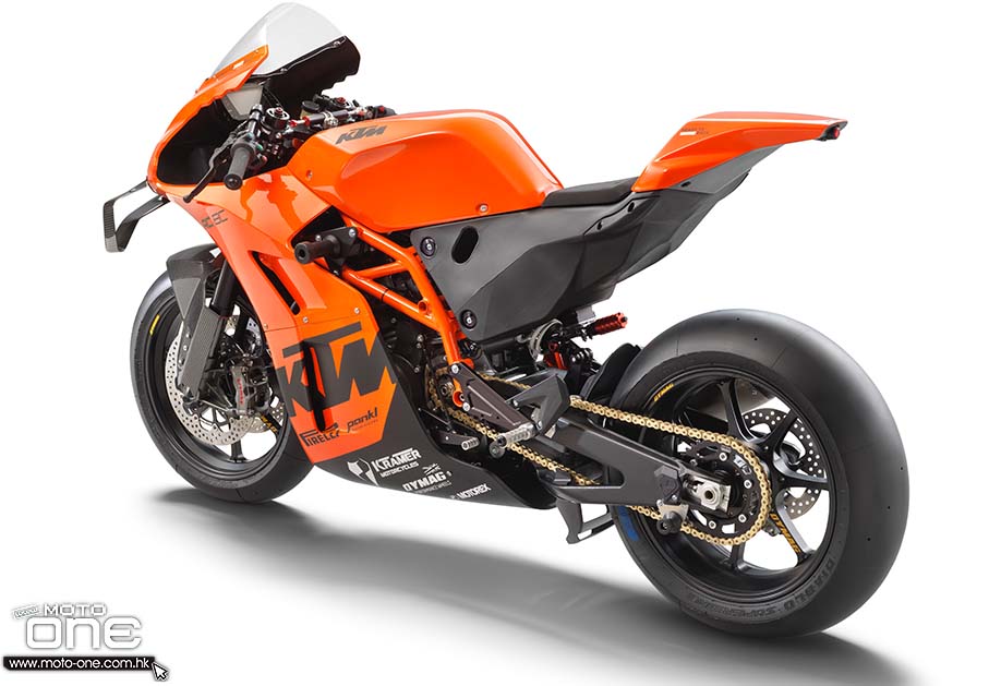 2022 KTM RC-8C track