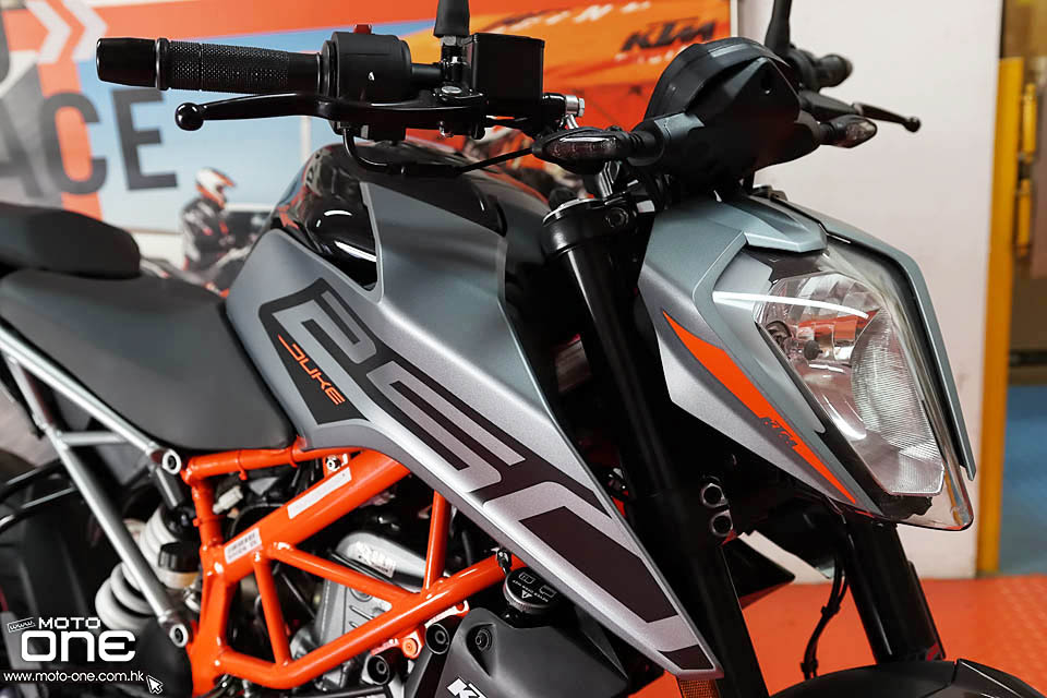 2021 KTM 250 DUKE