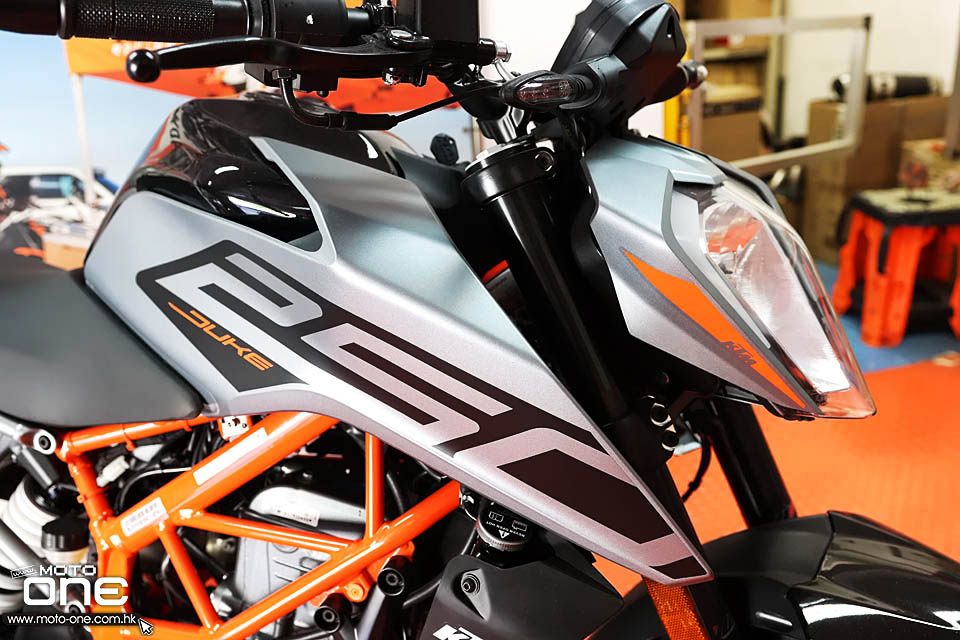 2021 KTM 250 DUKE