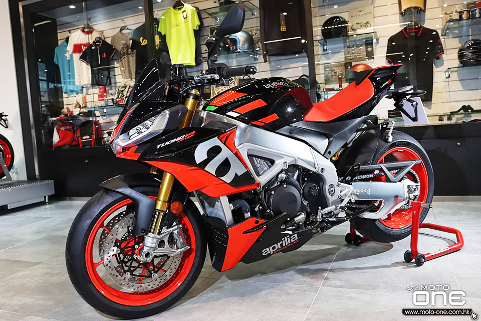 2021 Aprilia RSV4 Factory and Tuono V4 Factory