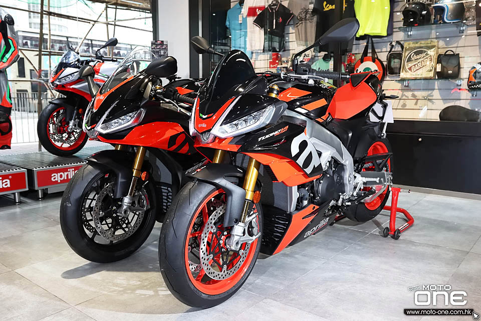 2021 Aprilia RSV4 Factory and Tuono V4 Factory