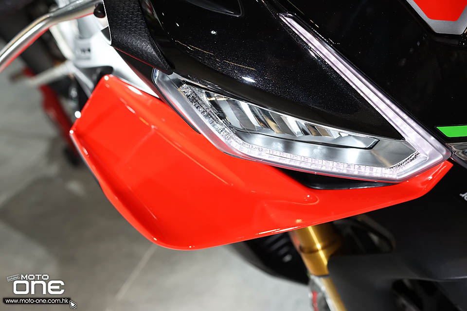 2021 Aprilia RSV4 Factory and Tuono V4 Factory