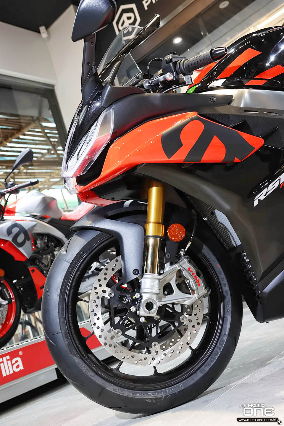 2021 Aprilia RSV4 Factory and Tuono V4 Factory