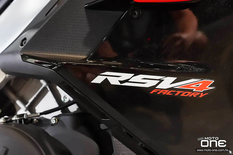 2021 Aprilia RSV4 Factory and Tuono V4 Factory