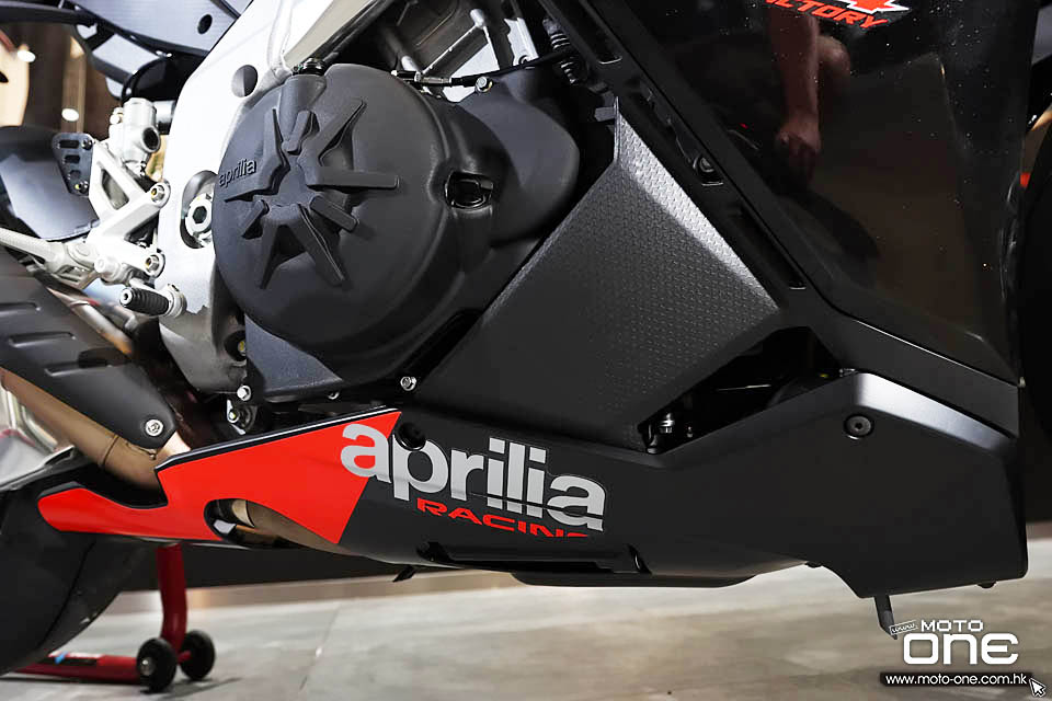 2021 Aprilia RSV4 Factory and Tuono V4 Factory