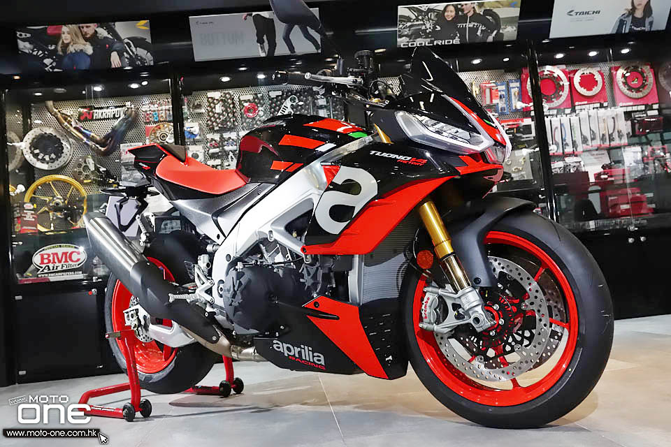 2021 Aprilia RSV4 Factory and Tuono V4 Factory