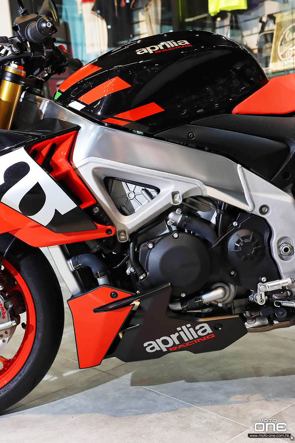 2021 Aprilia RSV4 Factory and Tuono V4 Factory