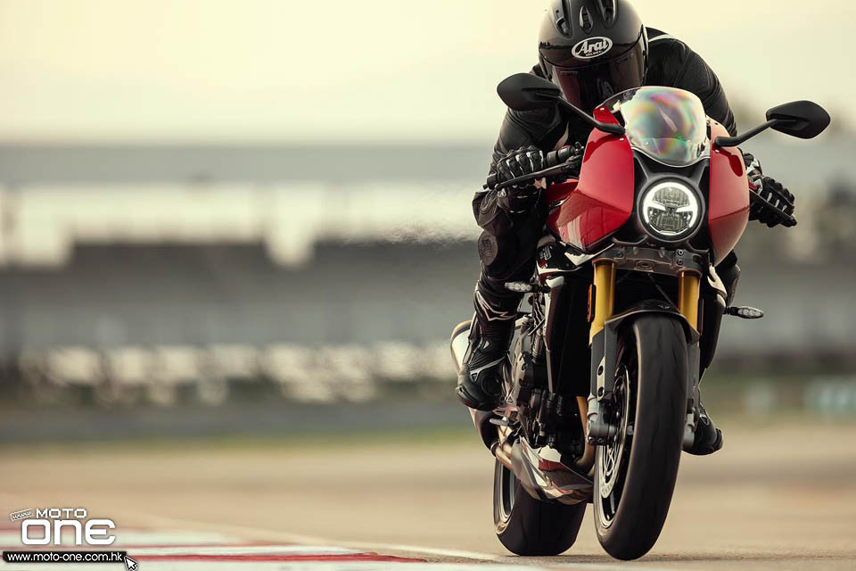 2022 Triumph Speed Triple RR