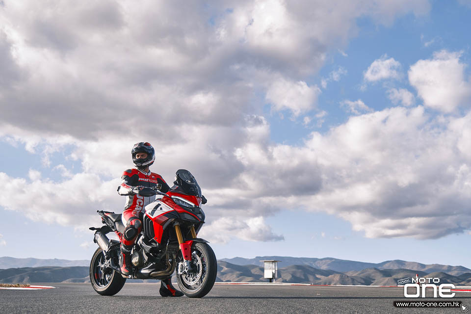 2022 Ducati Multistrada V4 Pikes Peak