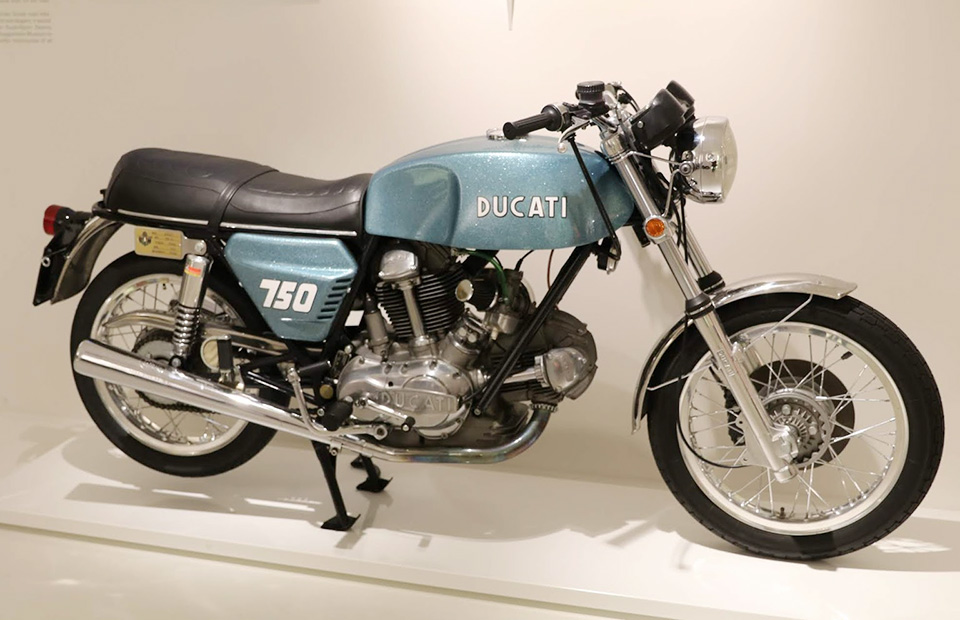 1971 DUCATI 750GT