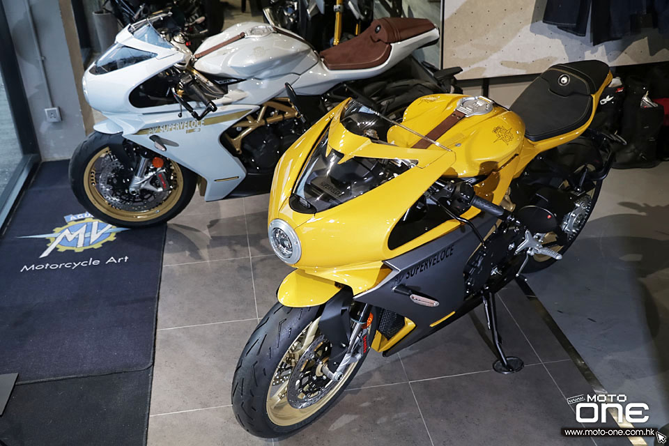 2021 MV_AGUSTA Superveloce 800 S