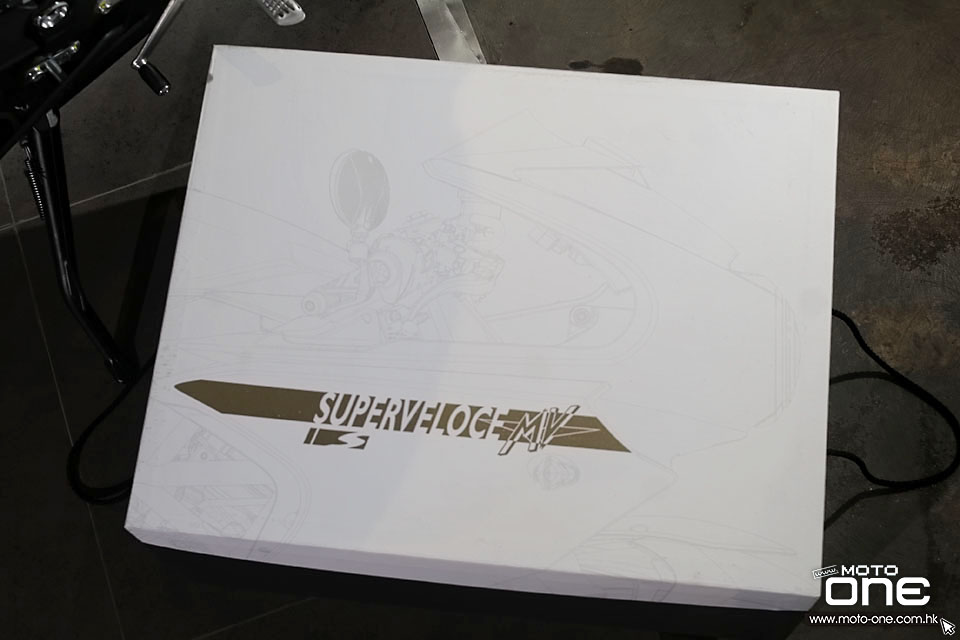 2021 MV_AGUSTA Superveloce 800 S