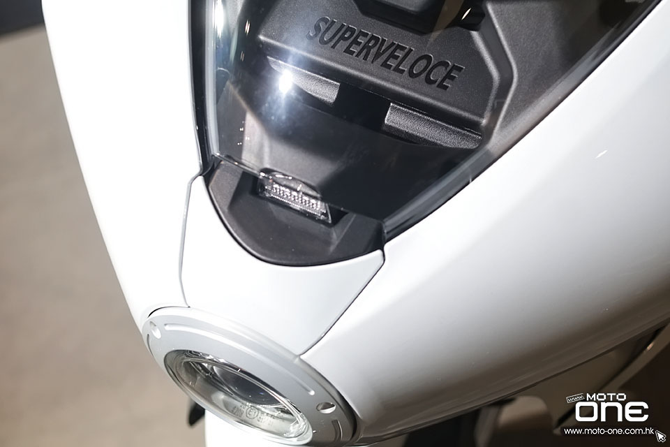 2021 MV_AGUSTA Superveloce 800 S