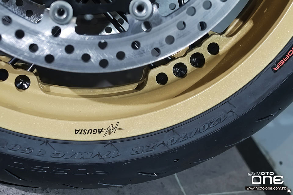 2021 MV_AGUSTA Superveloce 800 S