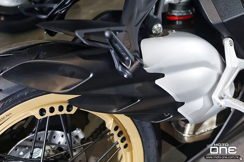 2021 MV_AGUSTA Superveloce 800 S