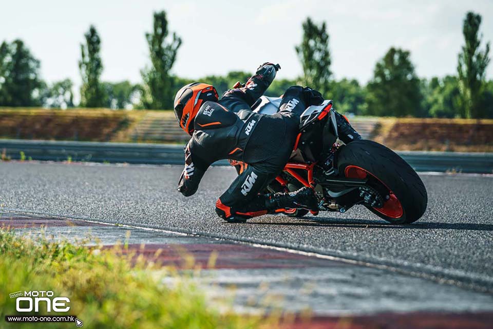 2022 KTM 1290 Super Duke R EVO
