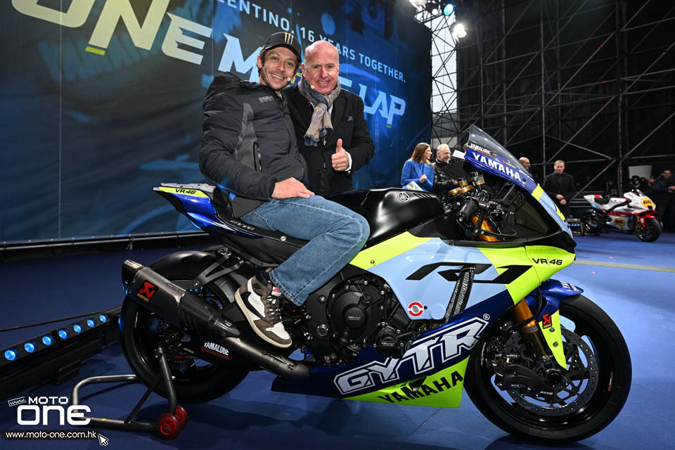 2022 YAMAHA R1 GYTR VR46 Tribute