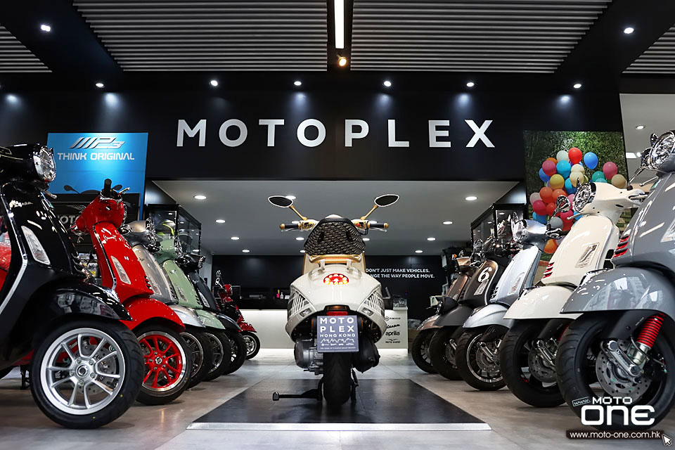 2021 Vespa 946 Christian Dior